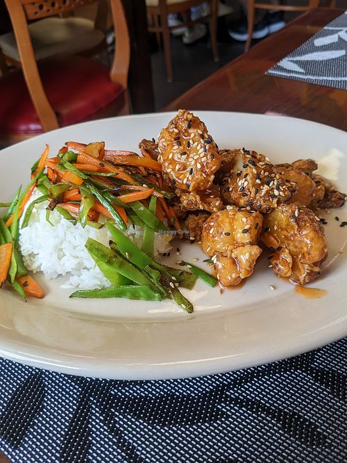 Cauliflower at Vegan Tierra in Cooper City
