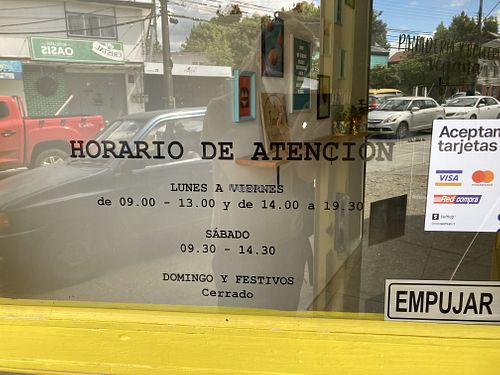 Opening hours at Tanto in Valdivia