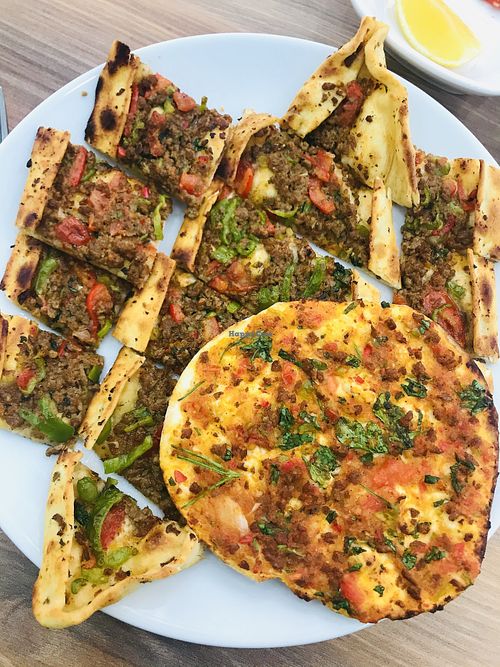 Vegan pide and lahmacun at Vegan Masa in Istanbul