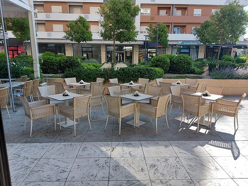  at Zdrawi Kolači - Vašingtona in Podgorica