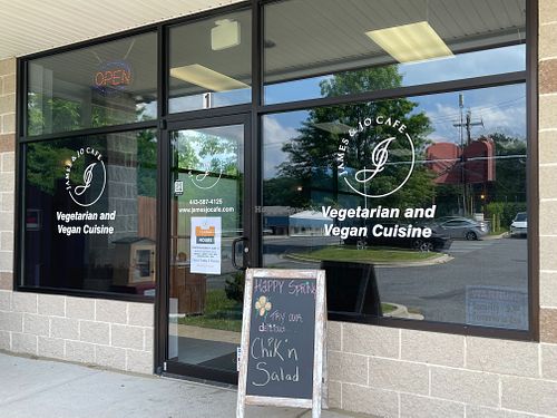  at James & Jo Cafe in Abingdon