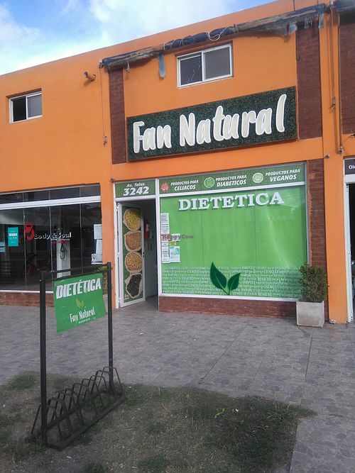 Frente por calle principal at Fan Natural in San Clemente Del Tuyu