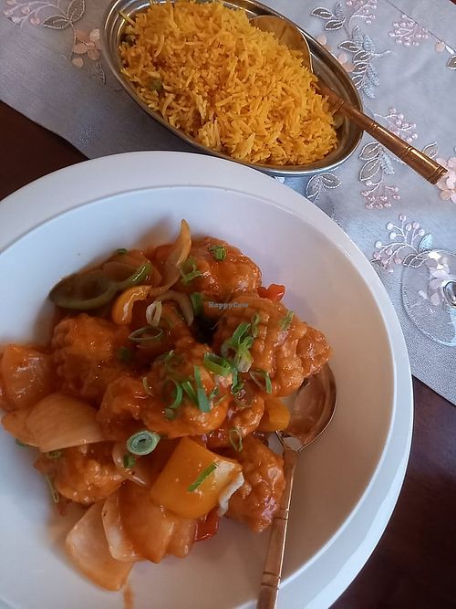 Sweet and sour tofu at Kwiat Peonii in Poznan