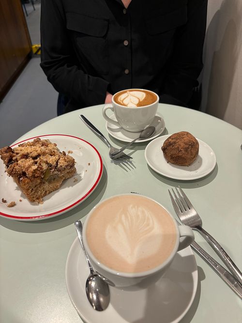 Submarino, cafe, postres at Gordo Vegano in Buenos Aires
