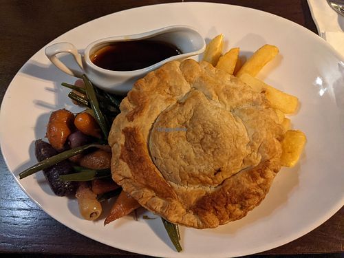 MUSHROOM 🍄 & Kale pie at Stamford Bridge Inn in Stamford