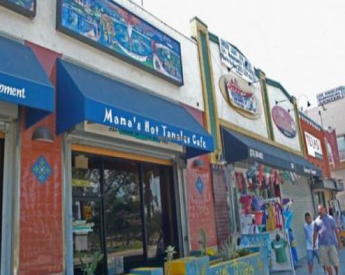 Exterior at Mama's International Tamales in Los Angeles