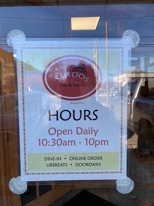 Hours. December 2021 at Sittoos in Parma