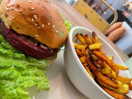 Burger menu at Copper Branch in Lisbon