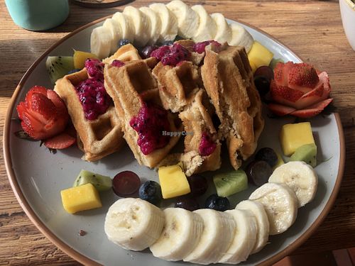 Vegan Waffles with Pitaya drizzle at Eduardos Hideaway in Noord