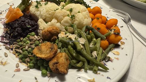 Veganer Gemüseteller  at Gasthaus Bad in Furtwangen