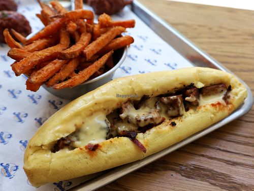 Sub + Sweet potato fries at Jimmy's Street Food in Paris