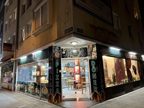 store front  at Zwei Schwestern Grill in Cologne
