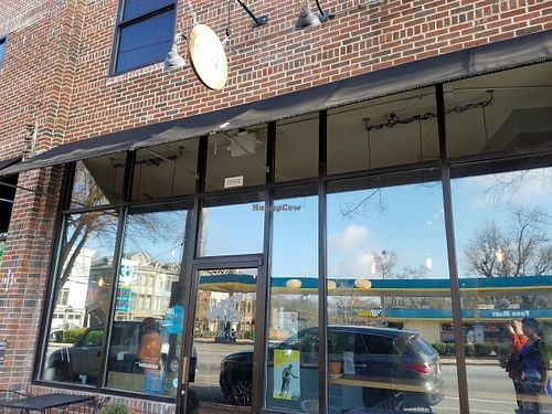 outside at Dulce Vegan Bakery and Cafe in Atlanta