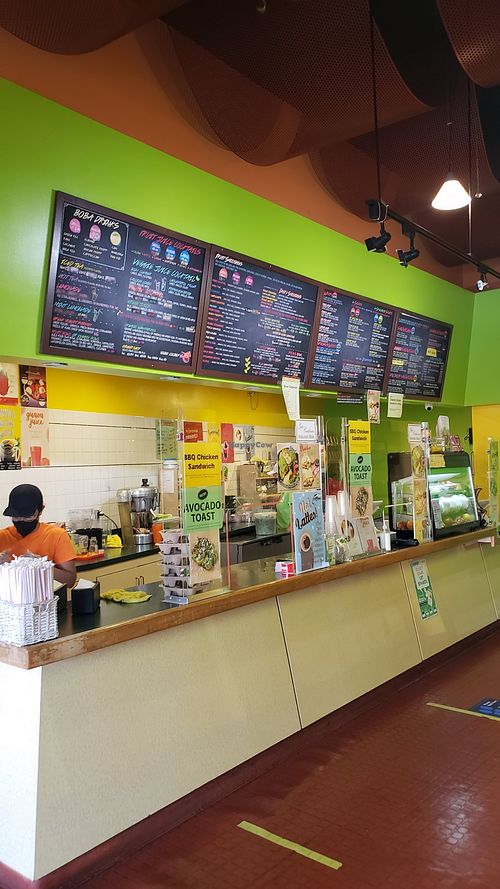 Counter at Da Juice Bar in Glendale
