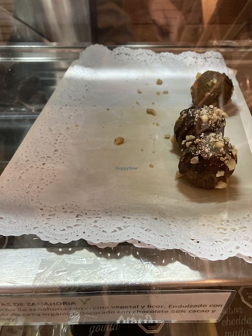 Carrot-cake balls at Tienda Goody Los Rios - Los Robles in Valdivia