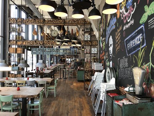   at Happy Italy - Bergweg in Rotterdam