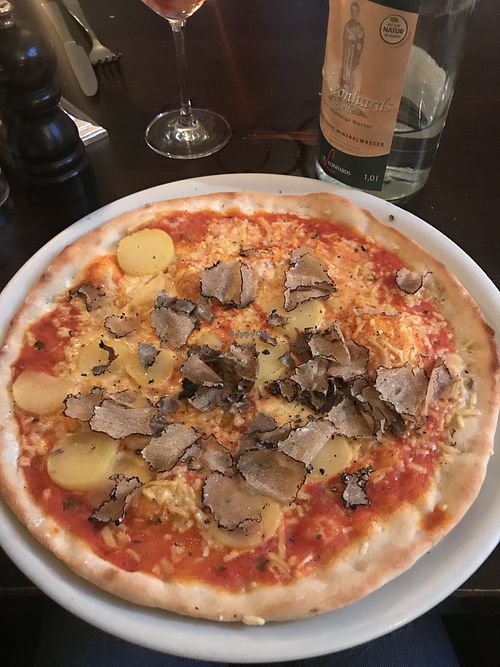Vegan Pizza   at La Monella in Hamburg