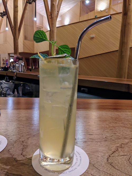 Chilcano, a vegan pisco cocktail at Explora Valle Sagrado in Urquillos