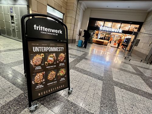 store front at Frittenwerk - Hbf Leipzig in Leipzig