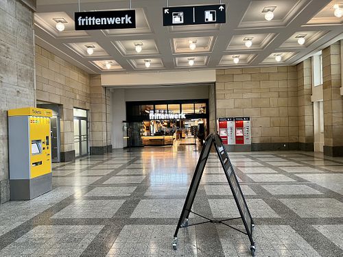 store front at Frittenwerk - Hbf Leipzig in Leipzig