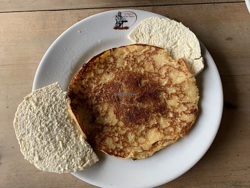 Arepa de chocolo at El Palacio de Los Frijoles in Cocorna