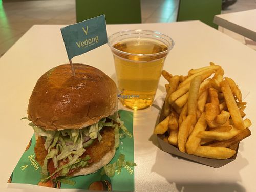 Chick Burger, elderflower pressé, and amazing chips!  at Vedang - green burger | Skyline Plaza in Frankfurt