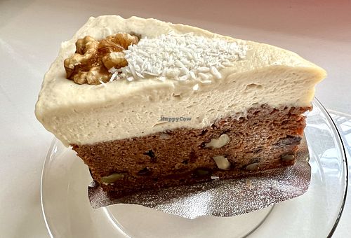 Carrot cake #Veganuary at Veganet by Kanda in Bangkok