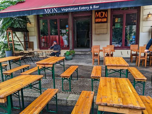 Outside seating at Mon at Mon in Berlin