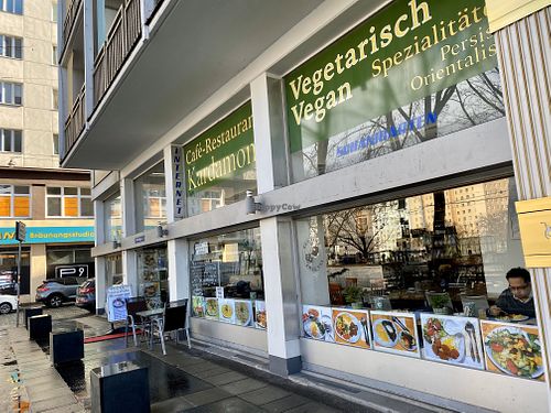 store front at Kardamom in Vienna