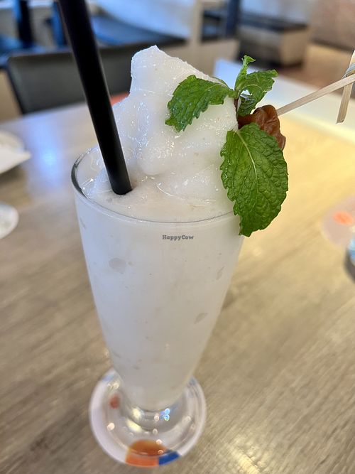 Plum smoothie   at Zen - Plearnary Mall in Bangkok