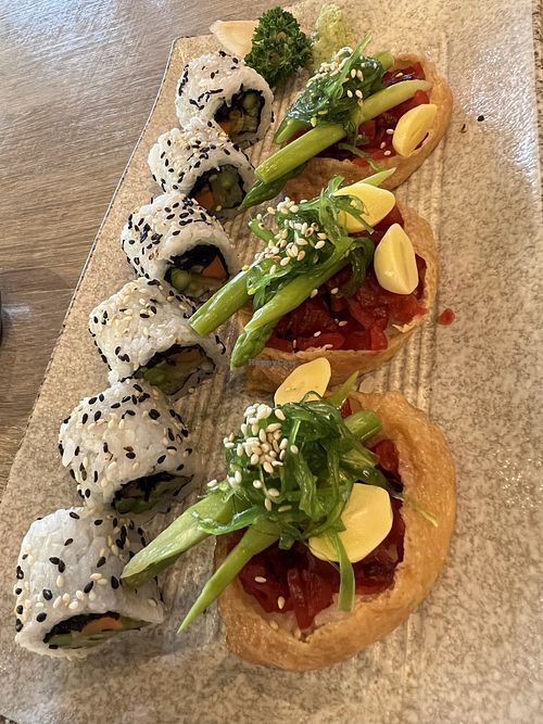 Vegetables rolls  at Zen - Plearnary Mall in Bangkok