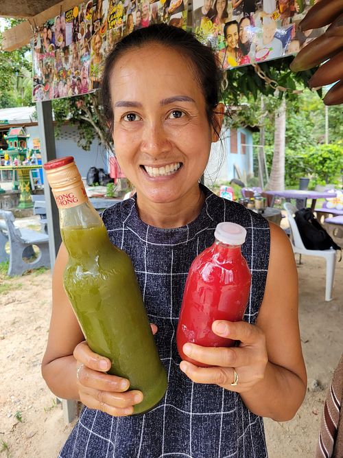 Fresh juices to go #Veganuary at Mama Koi's Shake Shack in Koh Phangan
