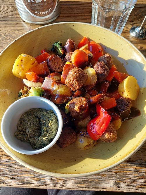 Vegan wok at Røft in Trondheim