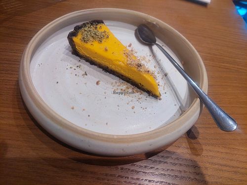 Carrot cheesecake at VegANGELov  in Belgrade