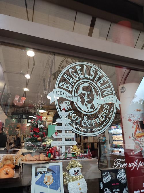 Front entrance at Bagelstein in Nice
