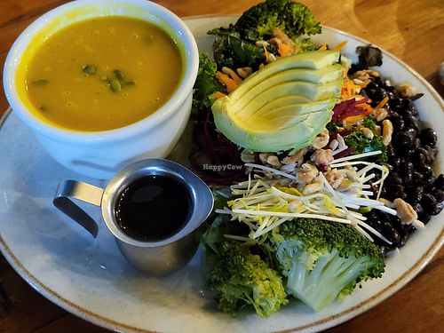 California salad and soup at El Huerto in Santiago