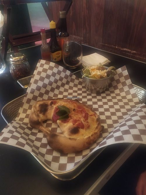 Actually a non vegan trattoria BUT they have (delicious) vegan cheese option!!! Also applies for calzones!!! Such a nice  and cozy place to have vegan dinner in San Luis Potosí. I at Buba's Trattoria in San Luis Potosi