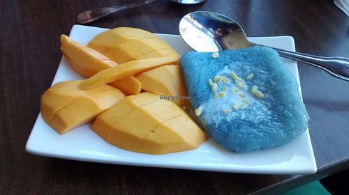 Mango and sticky rice at Urban Vegan - Lake View in Chicago