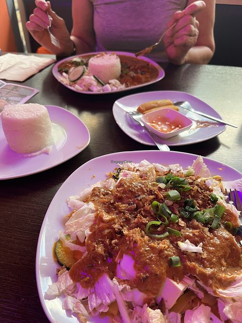 ‘Gado Gado’, but essentially another curry dish  at Mabuhay  in Berlin