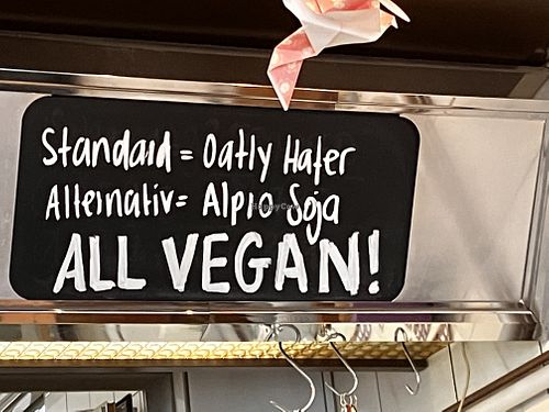   at Café Rotkehlchen - Merowingerstraße in Cologne