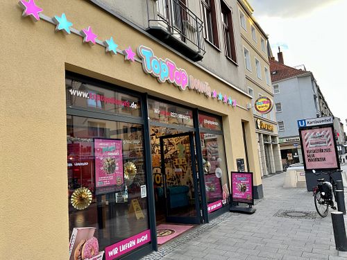 store front at TopTop Donuts in Cologne
