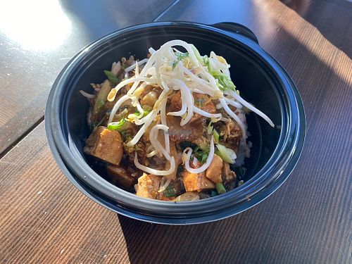 Vegan teriyaki bowl   at Noodlebox in Langley