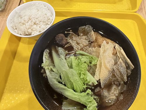   at Veggie House 一芳 - Tai Seng in Central Singapore