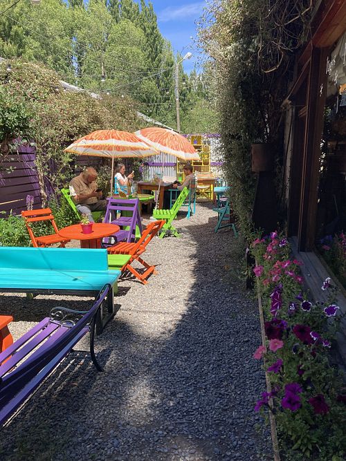 Patio  at Viva la Pepa in El Calafate