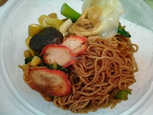 Wanton noodles at Jin You Yuan 今友緣素食坊 in Central Singapore