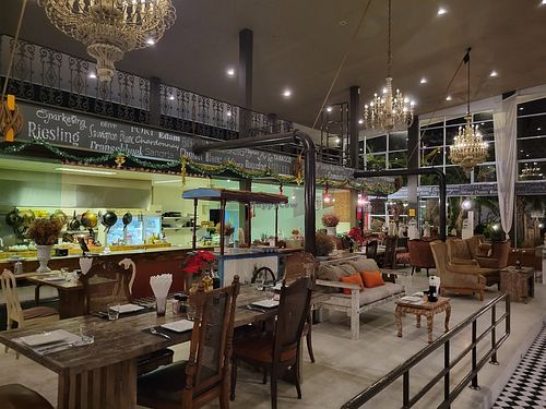 Inside dining #Veganuary at Chardonnay in Koh Phangan