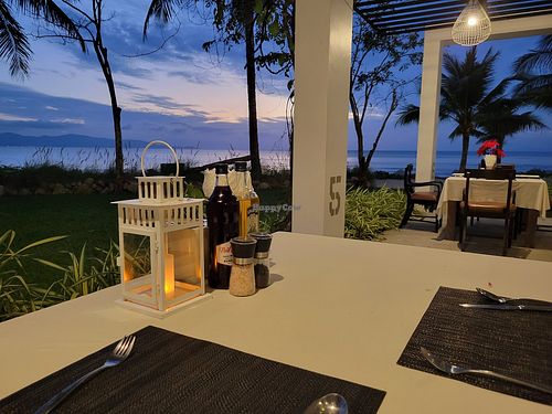 Outside dining #Veganuary at Chardonnay in Koh Phangan