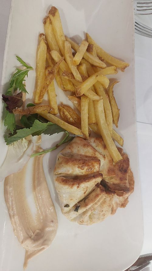 Spinach pastry at Restaurante Seis Perlas in El Campello
