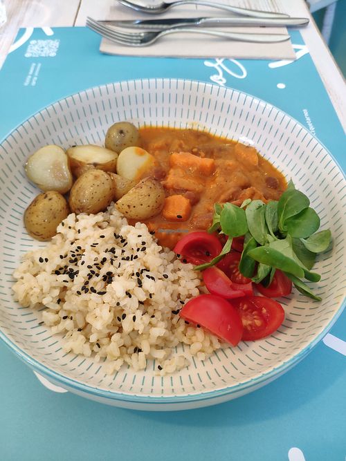 Curry dish at Mareando la Huerta in Alicante