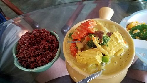 Yellow curry with brown rice at Tina's Garden Gourmet Cafe in Hilo